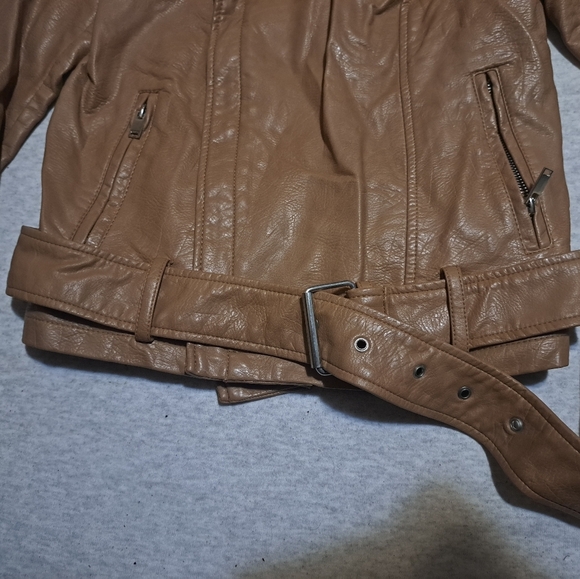 Forever  21 tan faux leather jacket size small - Picture 2 of 5
